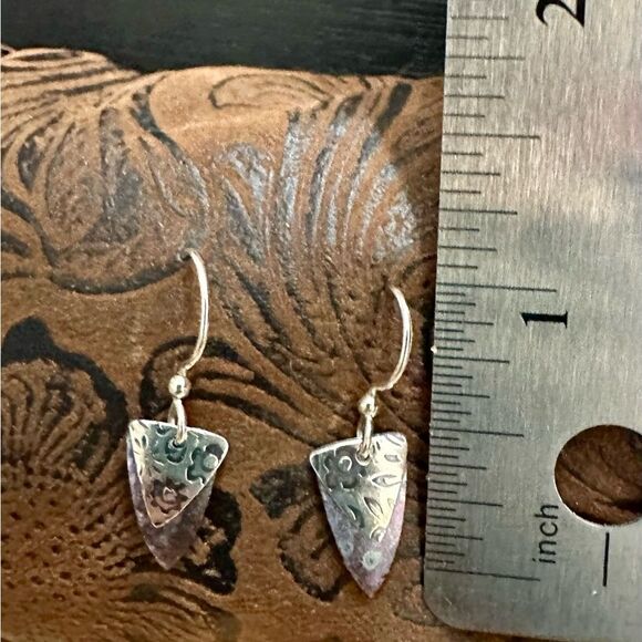 Silver and Purple Tribal Earrings with Textured Design - Picture 3 of 4